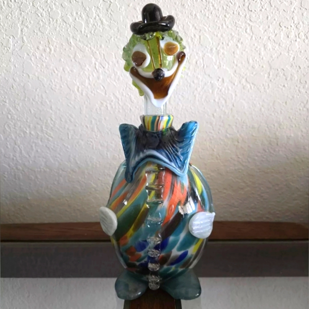 Vintage genuine Murano Italian hand blow glass decanter.